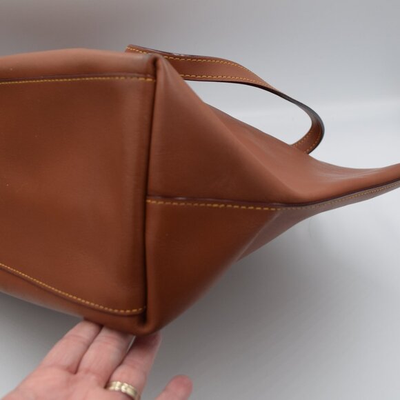 Coach Central City Tote - refined calf leather - Picture 11 of 14